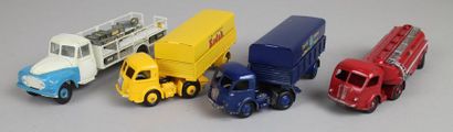 null DINKY TOYS (F)

4 camions utilitaires

Panhard « Kodak »

Panhard SNCF

Citerne...