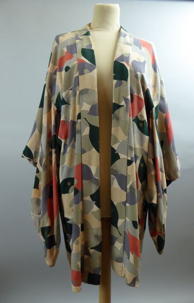 null Veste de kimono courte, à motifs pastels (couture à revoir) 