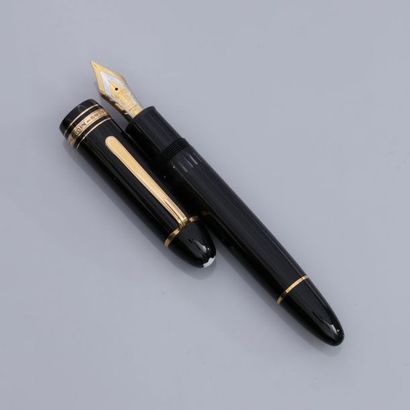 MONT BLANC MONT BLANC, stylo plume Meisterstuck, n°149, plume en or deux tons 750°/00....