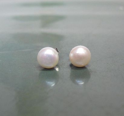 null Paire de puces, serties de perles de culture bouton diamètre 6 mm, tiges et...
