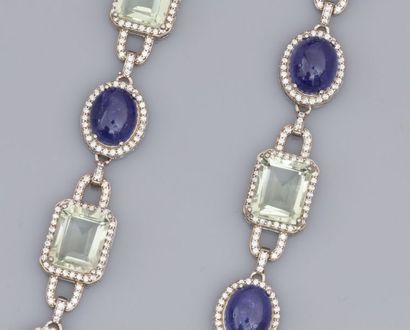 null Collier en argent 925, serti de tanzanites ovales cabochon, et de prasiolites...