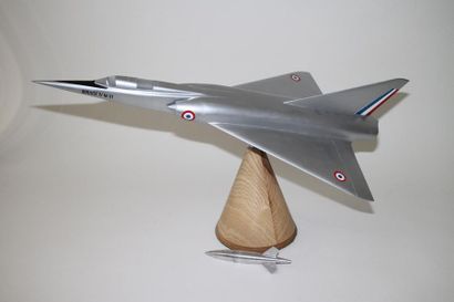 null MIRAGE IV N°01
Maquette d’étude réalisée en métal du prototype du bombardier...