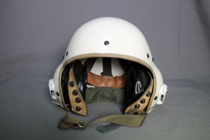 null Casque de pilote américain, AGU 39/P en résine blanche. Fabrication Sierra....