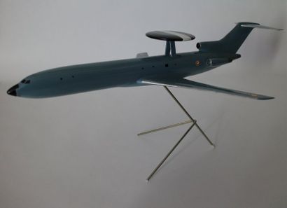null BOEING B 727 AWACS. Maquette du prototype d’avion radar aux couleurs de l’armée...