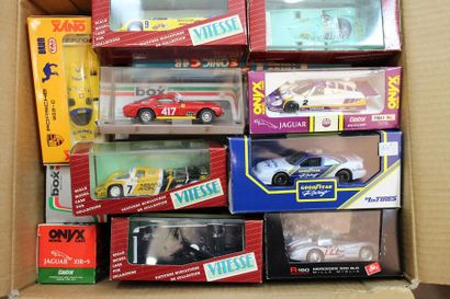 null CORGI

Lot de 11 pièces dont 6 camions Bedford 0 Seties Pantechnicon D953/12,...