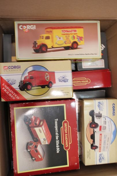 null CORGI Classics

Lot de 12 véhicules et 2 coffrets 2 véhicules

Bedford O series...