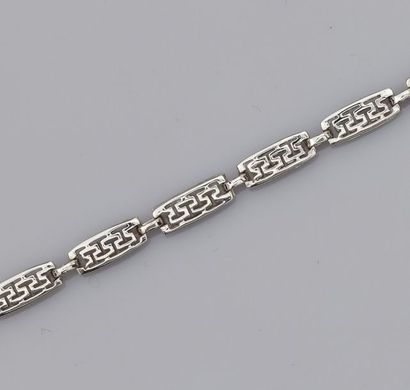   Bracelet en or gris 585°/00, maille fantaisie. 6 g. L : 18 cm. H : 4 mm