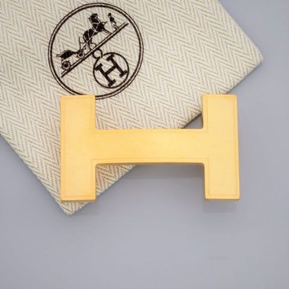 HERMES HERMES, boucle de ceinture Quiz dorée brossée. Signée et numérotée. Pour ceinture...