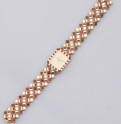 PIAGET PIAGET, importante montre bracelet de dame joaillerie, en or jaune 750°/00...