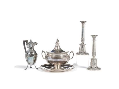  Covered soup tureen and its silver display, the three pieces with a frieze of leaves...
