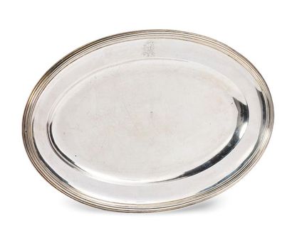 Oval silver platter with moulded border,...