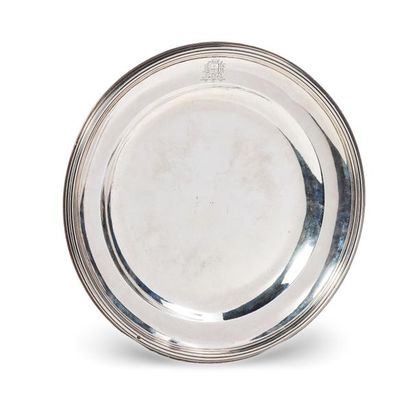 Round silver platter with moulded border,...