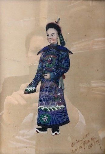 CHINE XIXème Femmes en costume traditionnel...