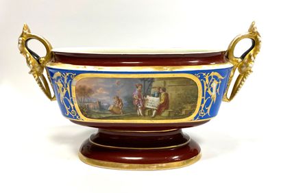  Porcelain planter with polychrome decoration featuring the "Allegory of Architecture"...