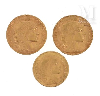 Trois pièces en or Trois pièces en or : 
- 2 x 20 FF Coq 1906 et 1907 
- 1 x 10 FF...