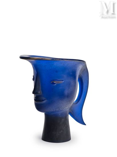 Jean Cocteau (1889-1963) & Daum France King Athamas, 1957
Midnight-blue pâte de verre... Gazette Drouot