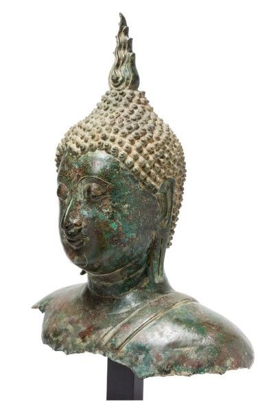 Siam, pérode de Sukhothai, XIVe-XVe siècle 
Beau buste de Bouddha en bronze patine...