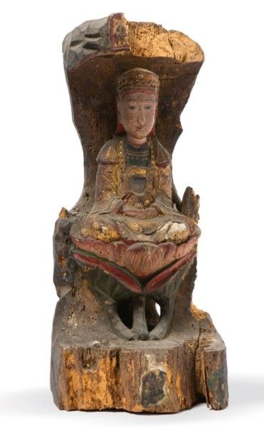 Chine, période Ming XVe-XVIe siècle 
Sujet en bois laqué polychrome et or, représentant...