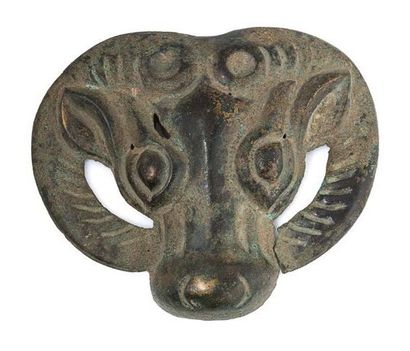 null Culture de l'Ordos, période Han, IIIe-Ier avant J.-C.
Plaque en bronze ajourée...