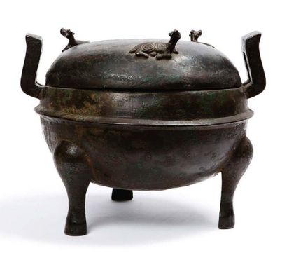 Chine période Song, dans le style des bronzes archaïques du VIe siècle avant J.-C....