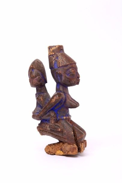  Maternité Yorouba 
Nigeria 
Bois 
H: 22 cm.