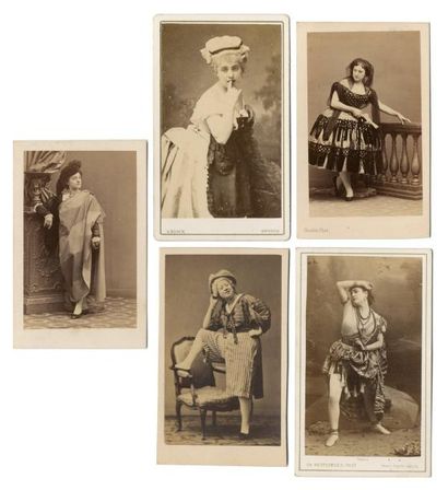 null Courtisanes, demi-mondaines, cocottes, danseuses… 

Sarah Bernhardt, Delphine...