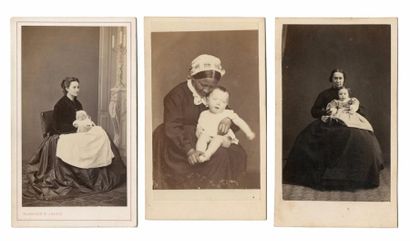 null Nouveau-nés

Portraits en studios avec leurs mère ou nourrice, c. 1860-1880

Par...