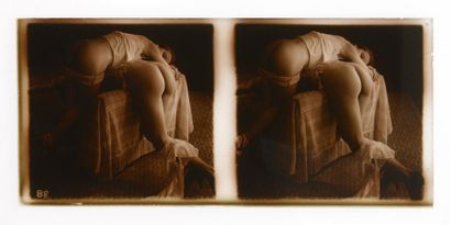 null Nus féminins 

Fesses… c. 1920 

34 vues stéréo verre positive 6 x 13 cm