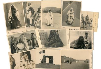 null Algérie, Niger, désert… 

Photographies amateur, d’un militaire (?) : types...