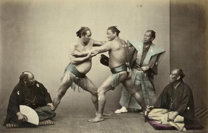 null Felice BEATO (1835-1906) et autres

Japon 

Sumos, scène animée de repas, groupe...