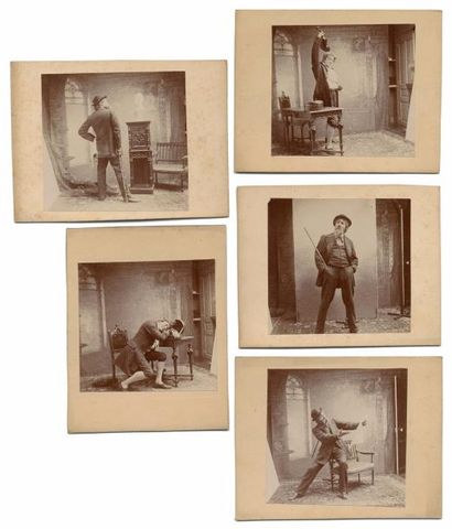null Jeu d'acteurs

Suite de 12 photographies réalisées en studio, c. 1910

12 tirages...