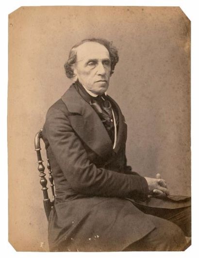 NADAR (Gaspard Félix Tournachon, dit) (1820-1910) Portraits : hommes de lettres,...