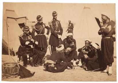 Gustave LE GRAY (1820-1884) Le camp de Châlons, 1857 

- Vue du camp

- Tente de...