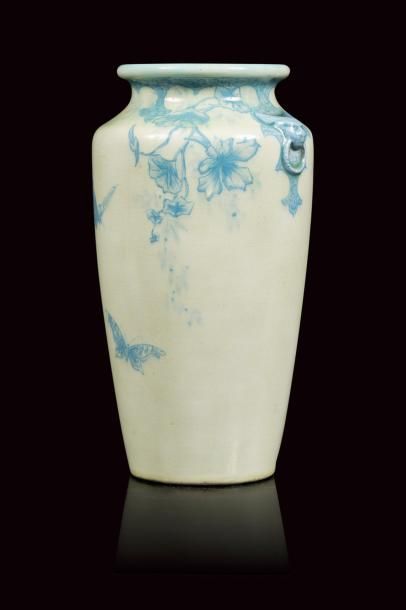Théodore DECK (1823 - 1891) 
Vase de forme...