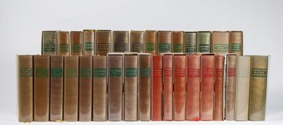  PLÉIADE (LA). Ensemble de 33 volumes (la plupart avec rodhoïd et étui) : RONSARD...