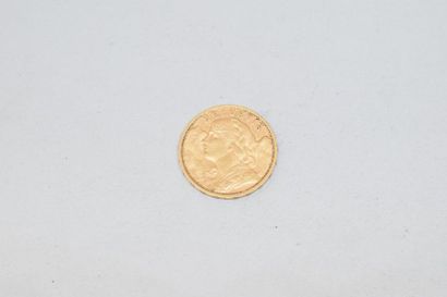 null Pièce en or de 20 francs Vreneli. (1902 B)

Poids : 6.45 g. 