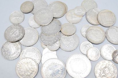 Lot de pièces en argent composé de :

5 Francs,...
