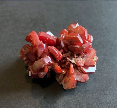 null Six petits minéraux (3 à 4 cm) : Vanadinite, Mibladen, Améthyste Vera Cruz,...