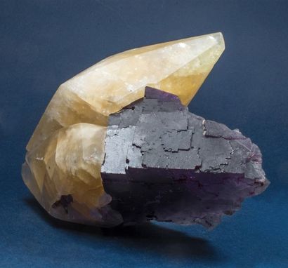 null Belle association soclée FLUORINE mauve et CALCITE, d'Elmwood, Tennesse, USA...