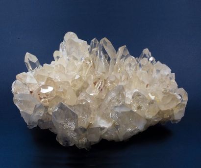 null QUARTZ cristal de roche (23 x 16 cm) : plaque avec cristaux de 3 à 4 cm