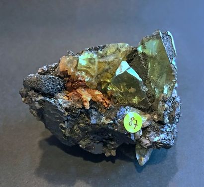 null Anglésite de Touissit, Maroc (8 cm) : cristaux pluricentimétriques terminés...