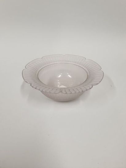 R. Lalique France
Coupe en cristal blanc.
H....
