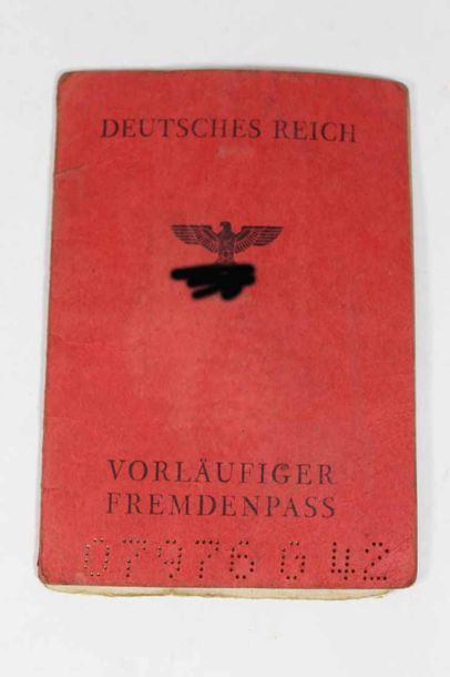 null Livret de prisonnier " vorläufiger fremdenpass " n° 72/49 et sa carte de libération...