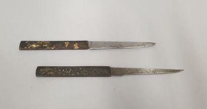 null JAPON - Epoque EDO (1603 - 1868), XIXe siècle

Deux kozuka, en cuivre, l'un...