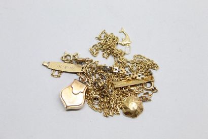 null Lot d'or jaune 18k (750) composé de : 

- une chaine

- un bracelet "monique"

-...
