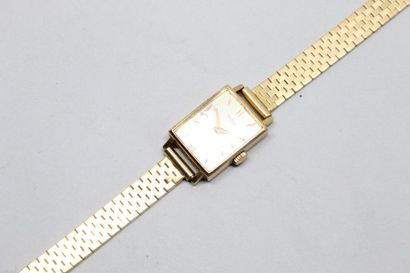 null Montre bracelet, boîtier rectangulaire en or jaune 18k (750), cadran à fond...