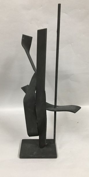 null MALTIER Dominique, né en 1954

Sans titre, 2018

Sculpture en métal découpé,...