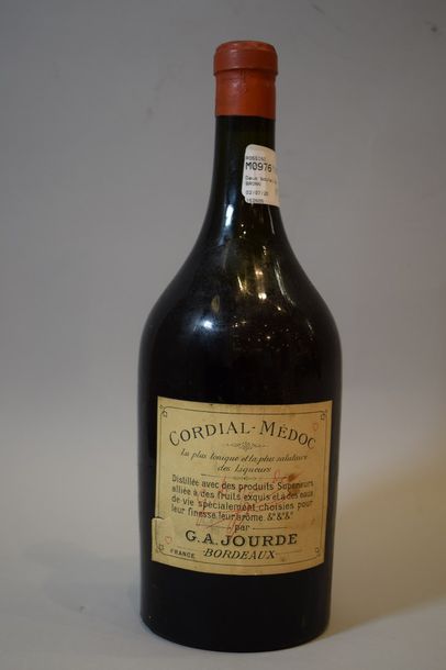 null 1	 bouteille 	CORDIAL-MÉDOC 		G.A. Jourde 	



