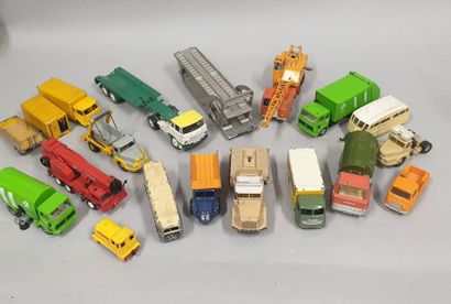 null DTF - CIJ : lot de véhicules divers en état moyen dont camions - transsaharien...