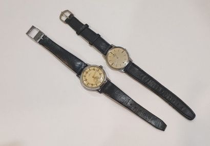 null Deux montres mécanique d'homme sur bracelet cuir. L'une extra plate universal,...